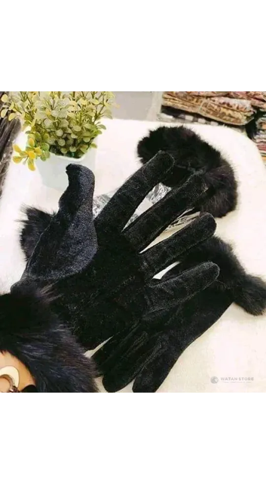 كفوف مخمل