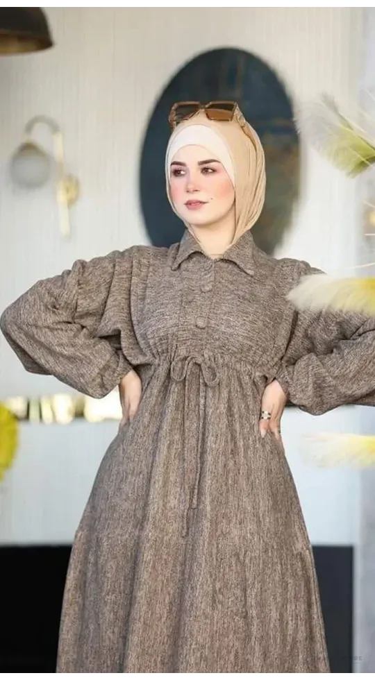 عباية صوف رباط على الخصر