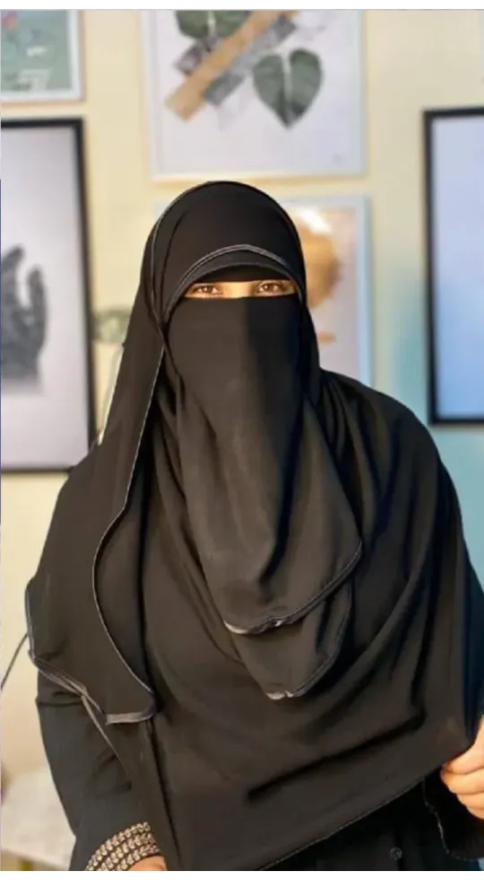 طرحه بطرف ستان مع نقاب