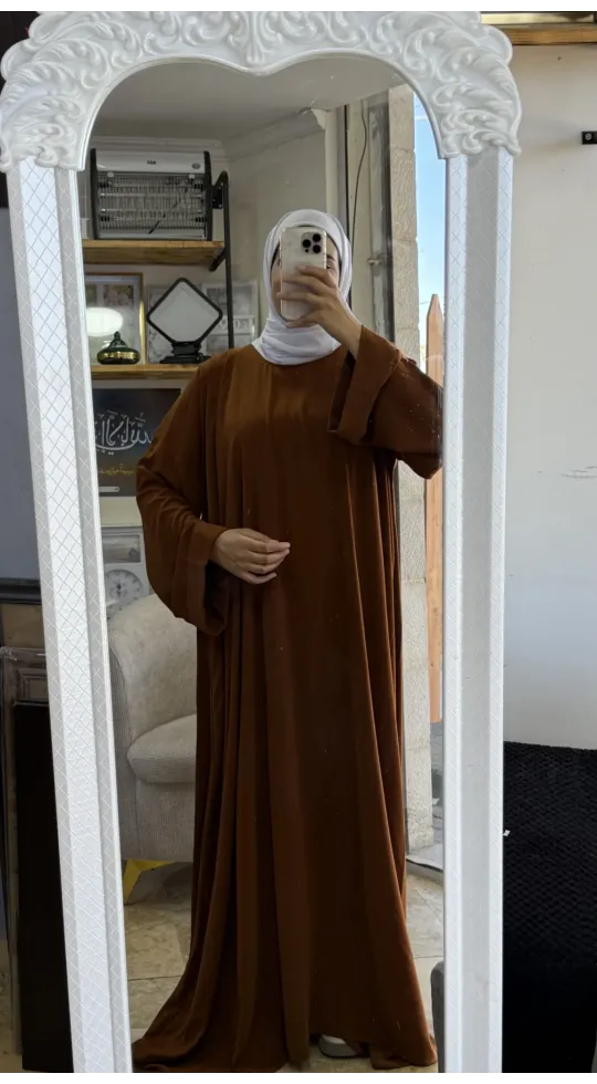 عباية بتصميم خليجي