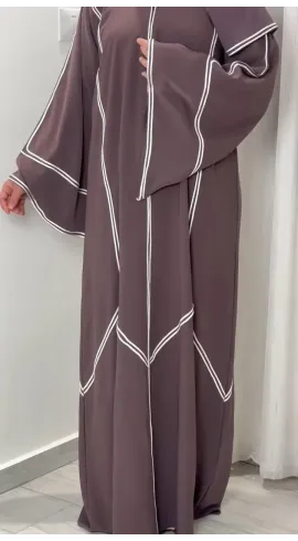 عبايات مخططة